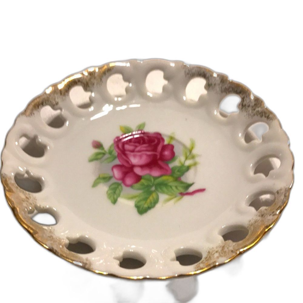 Vintage Lefton Red Rose Hand Painted Floral 5.75" Latticed Plate with Hanger